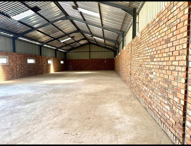 INDUSTRIAL PROPERTY TO RENT IN LADINE